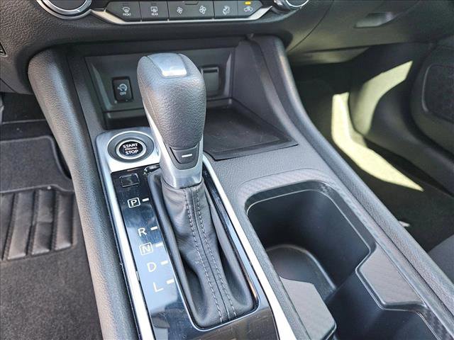 Used 2025 Nissan Sentra SV w/ All-Weather Package image 17