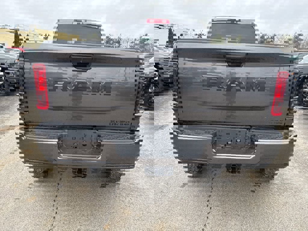 New 2025 RAM 2500 Big Horn image 4