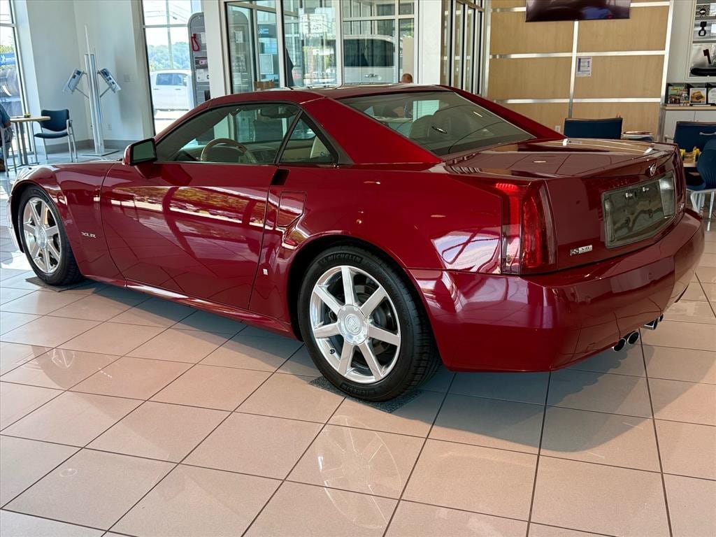 Used 2007 Cadillac XLR RWD image 44