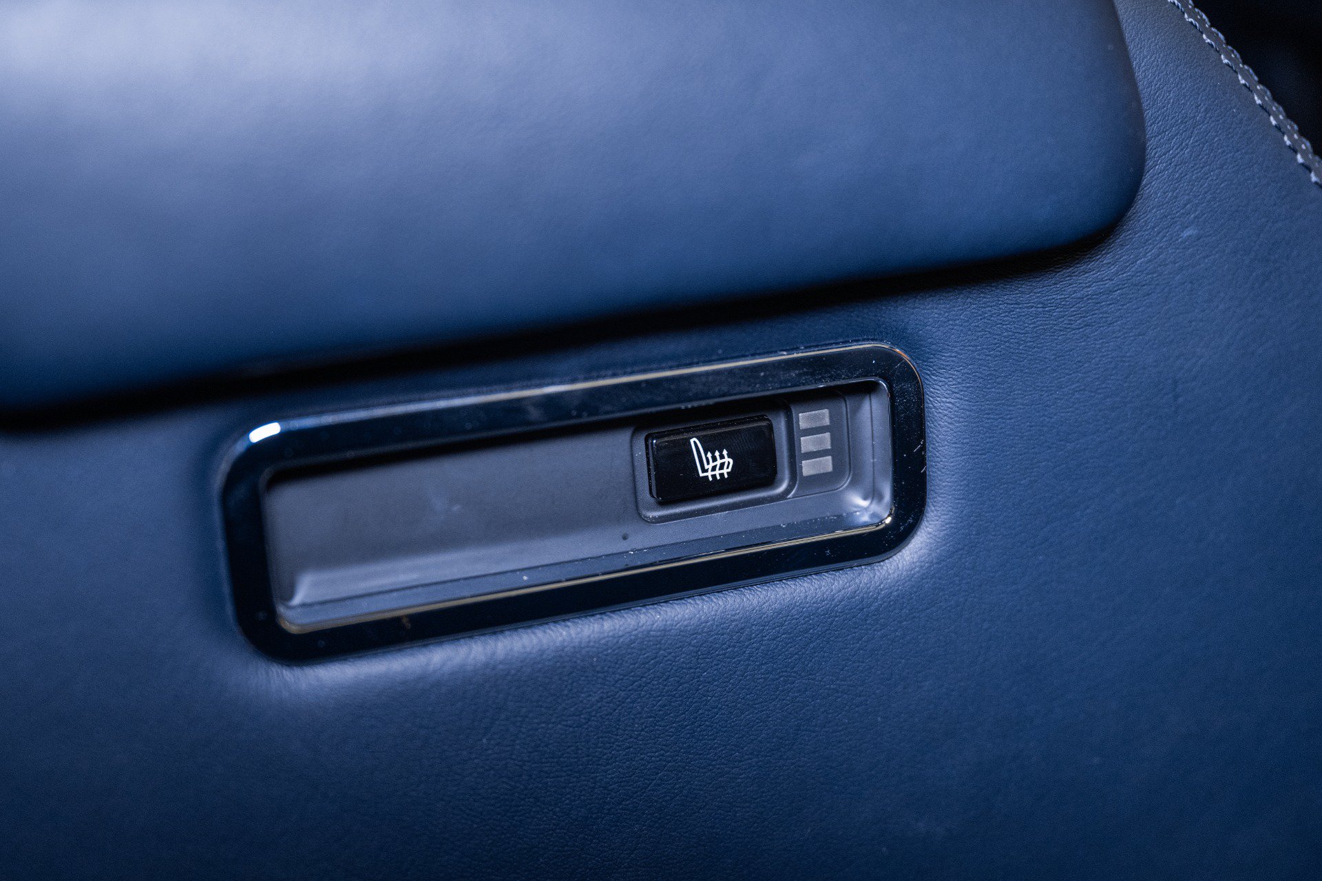 Used 2011 Rolls-Royce Phantom Sedan RWD image 76