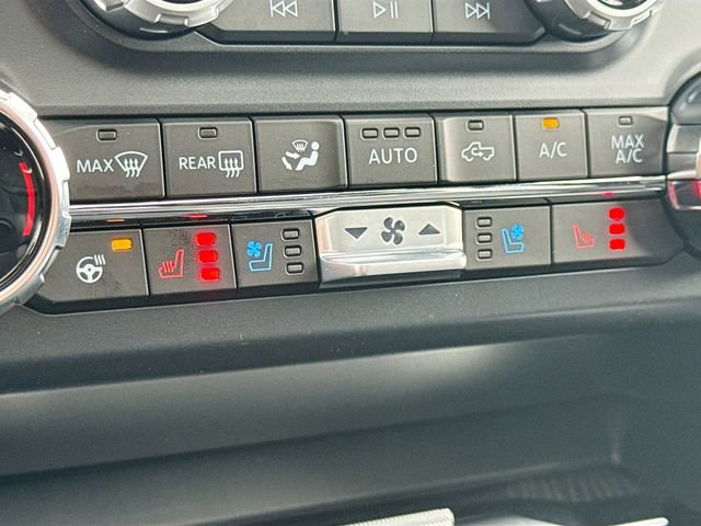 Used 2024 Ford F350 Platinum image 21