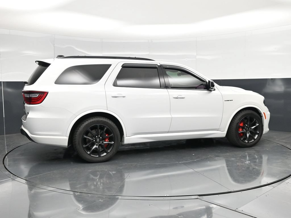 Used 2023 Dodge Durango R/T w/ Tow 'N Go Group AWD/4WD image 2