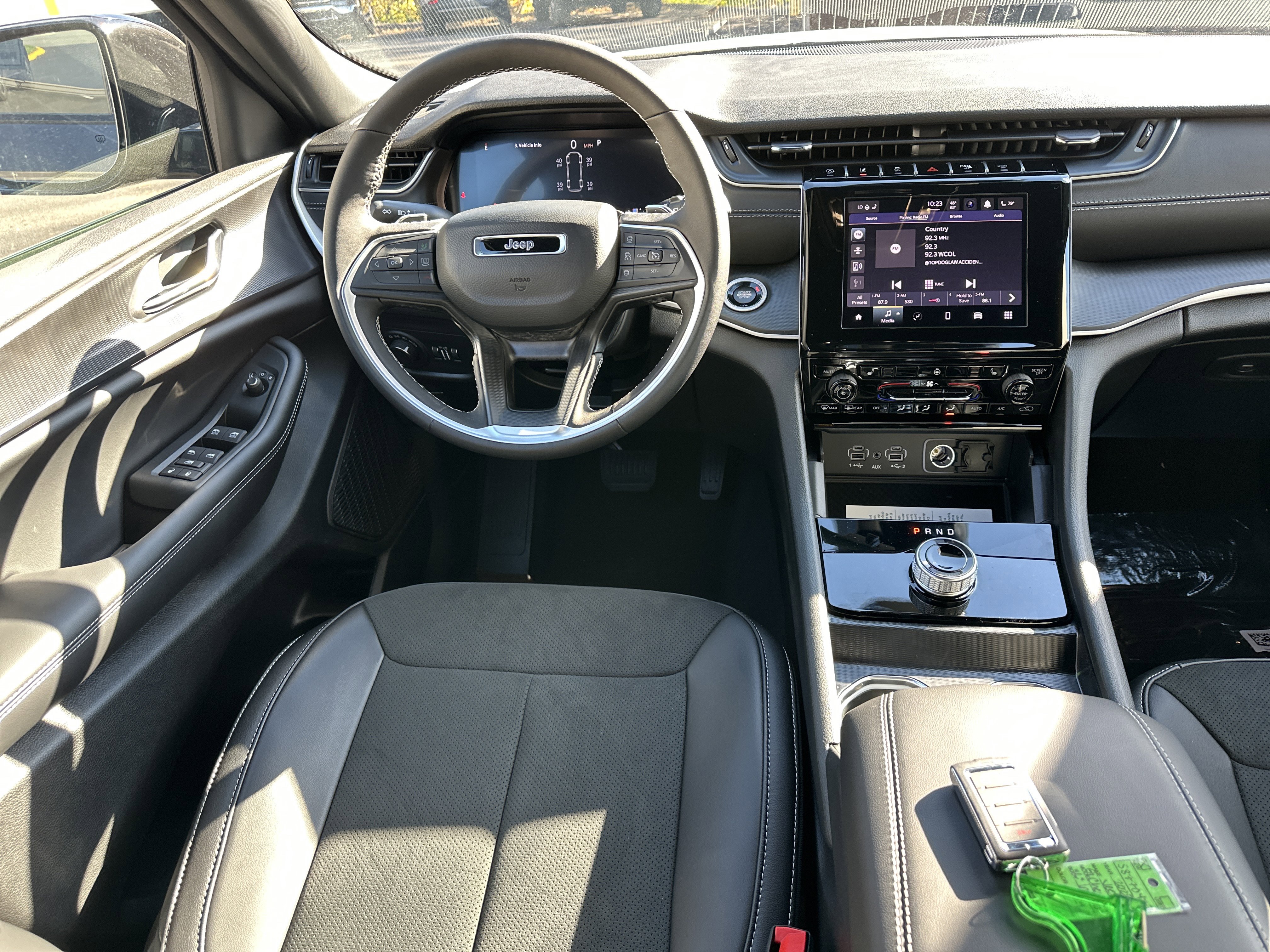 New 2025 Jeep Grand Cherokee L Altitude image 33