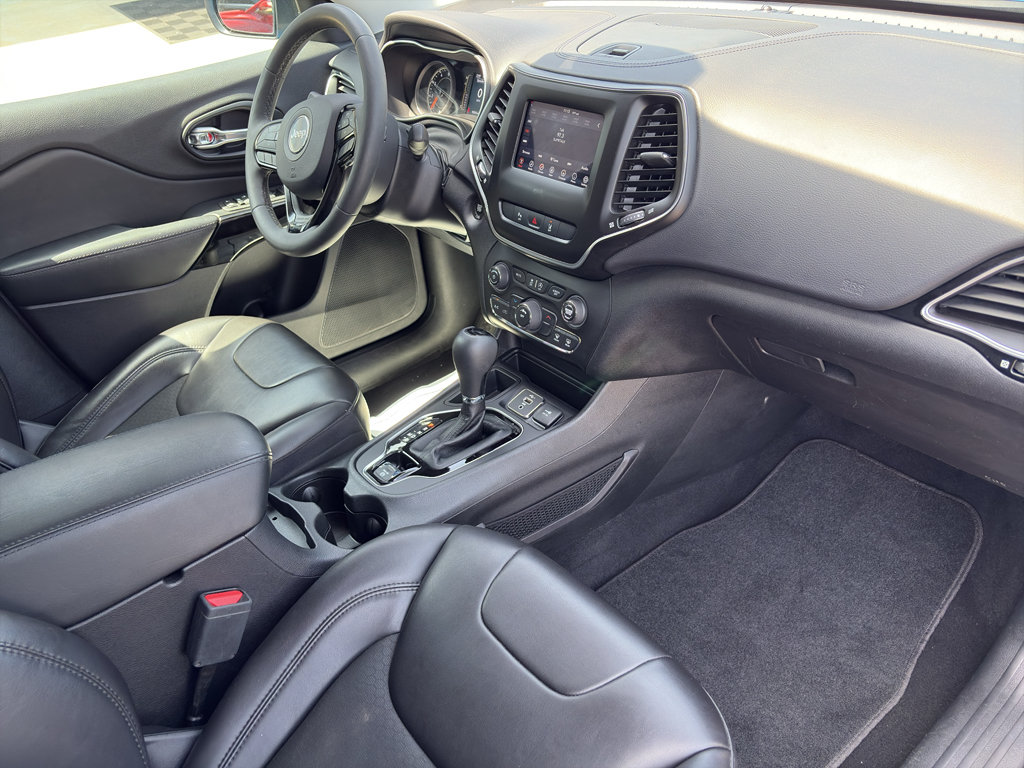 Used 2021 Jeep Cherokee Latitude Plus FWD image 12