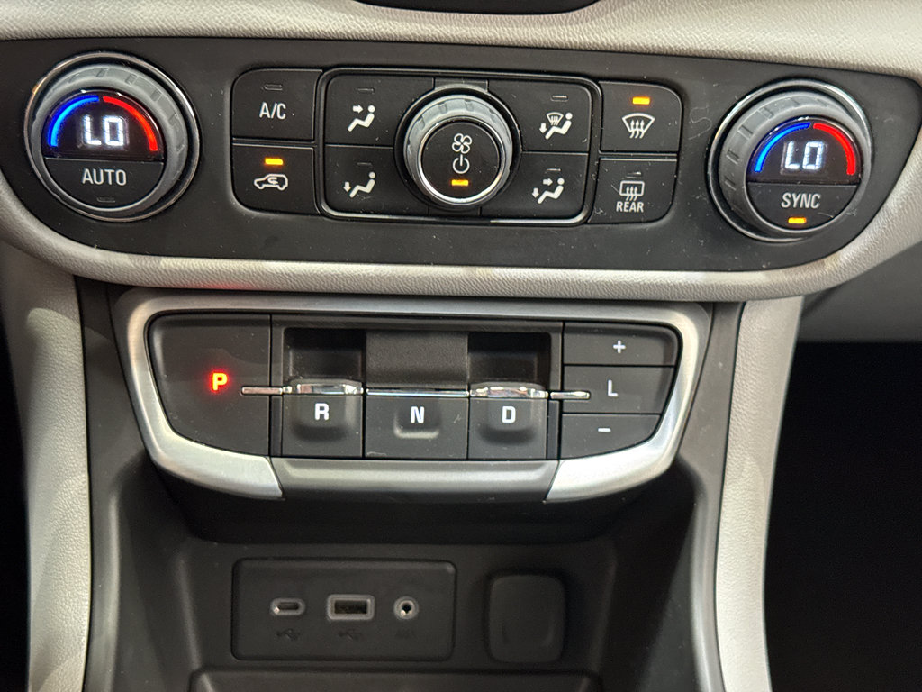 Used 2023 GMC Terrain SLE w/ Driver Convenience Package FWD image 35