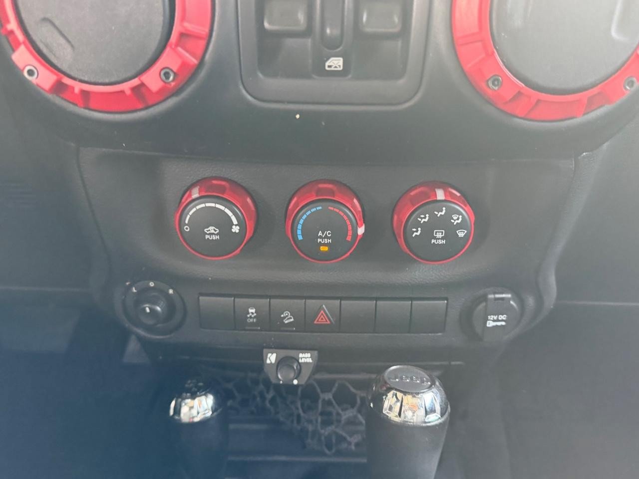 Used 2016 Jeep Wrangler Unlimited Sport AWD/4WD image 15