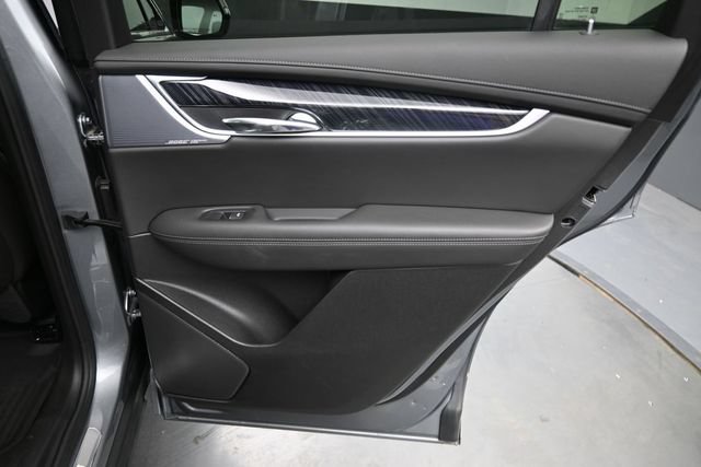 Certified 2025 Cadillac XT6 Premium Luxury w/ Technology Package AWD/4WD image 22