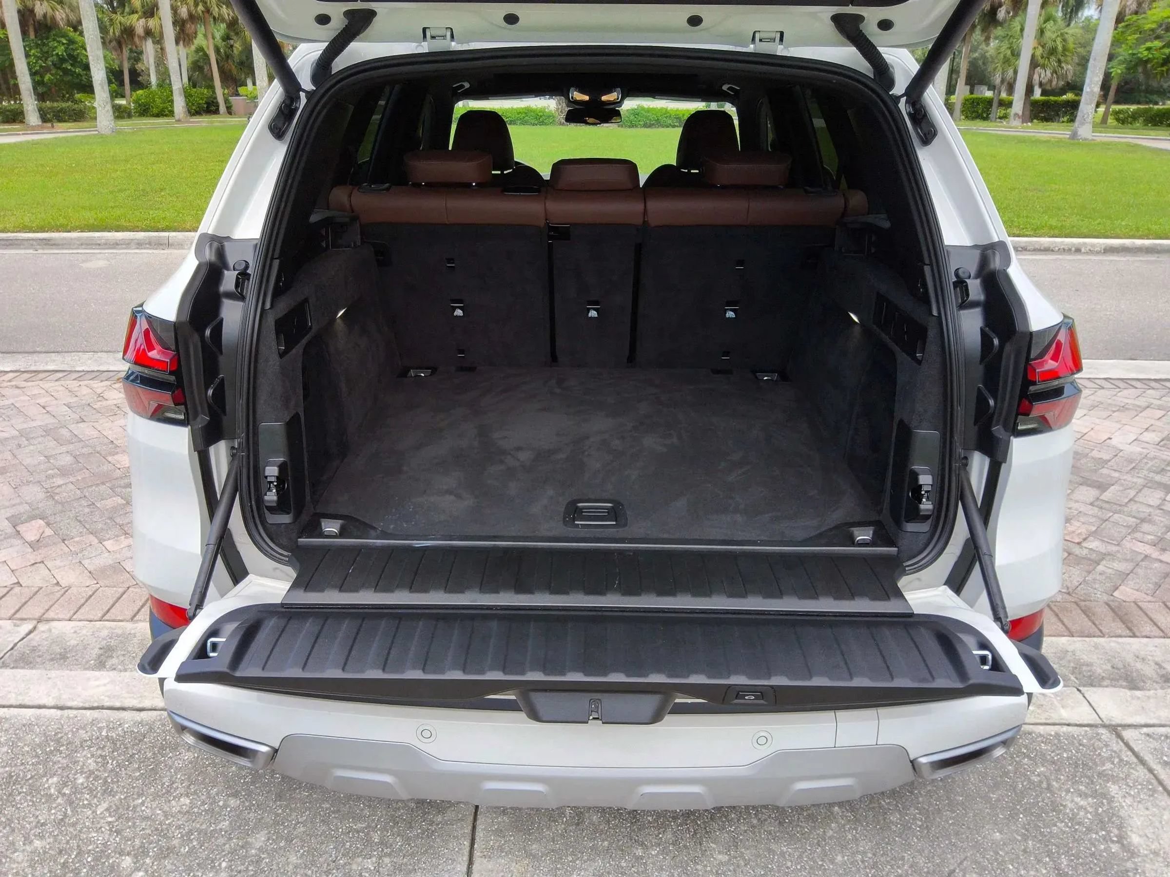 Used 2025 BMW X5 sDrive40i w/ Parking Assistance Package RWD image 19