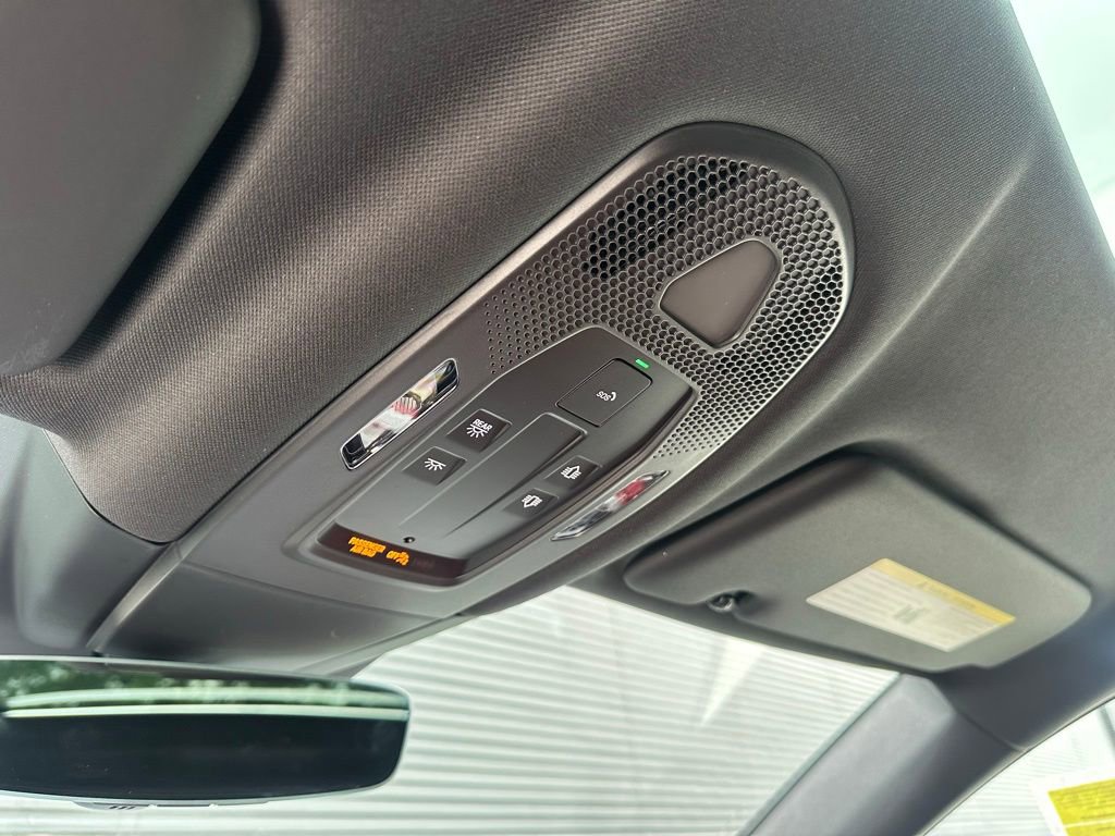 Used 2026 Porsche Cayenne E-Hybrid Coupe image 37