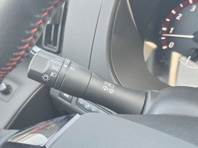 Used 2025 Nissan Frontier PRO-4X image 36