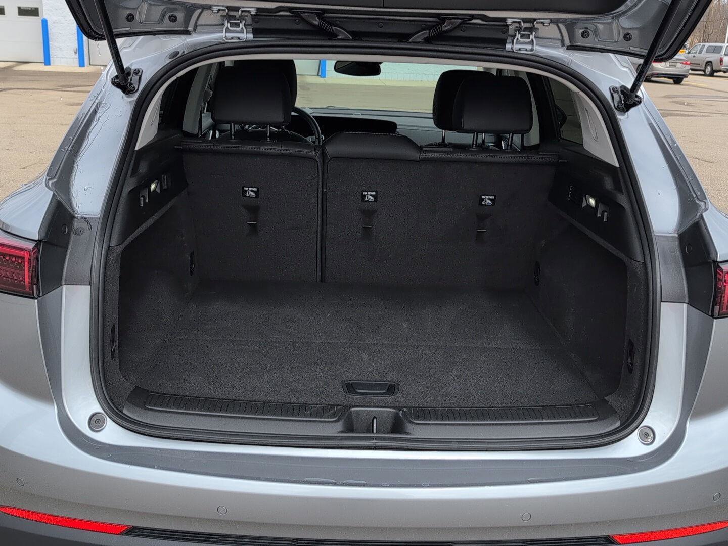 Used 2025 Buick Envision Preferred image 7