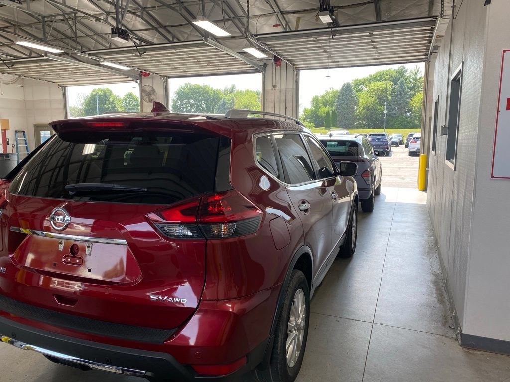 Used 2020 Nissan Rogue SV AWD/4WD image 4