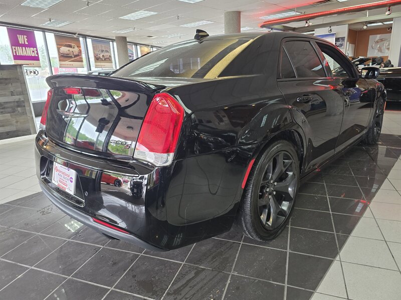 Used 2021 Chrysler 300 S RWD image 4