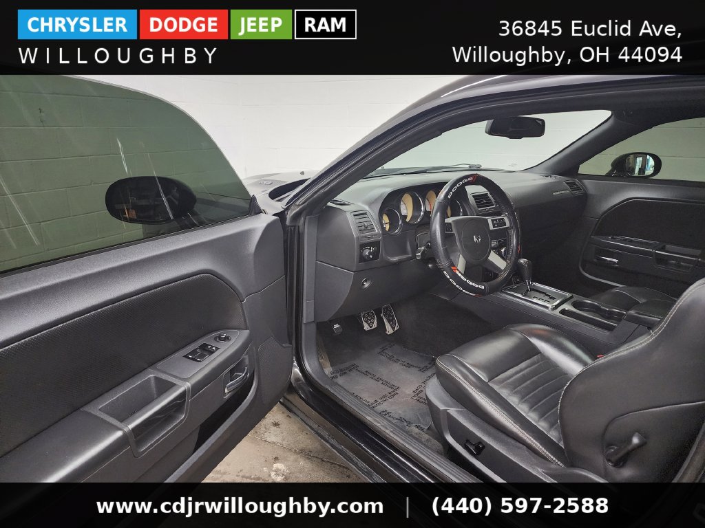 Used 2010 Dodge Challenger R/T RWD image 13