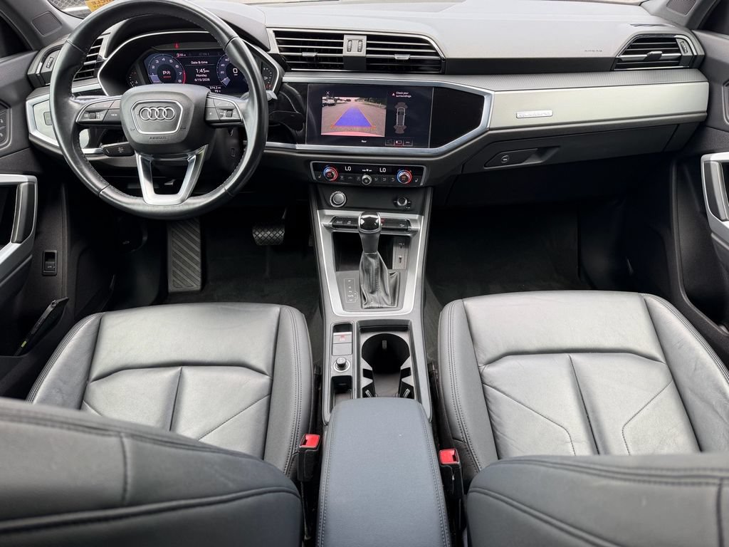 Used 2019 Audi Q3 2.0T Premium w/ Convenience Package AWD/4WD image 17