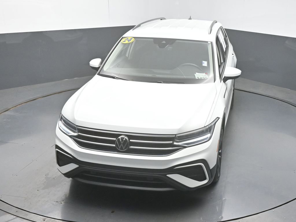 Used 2024 Volkswagen Tiguan S image 43