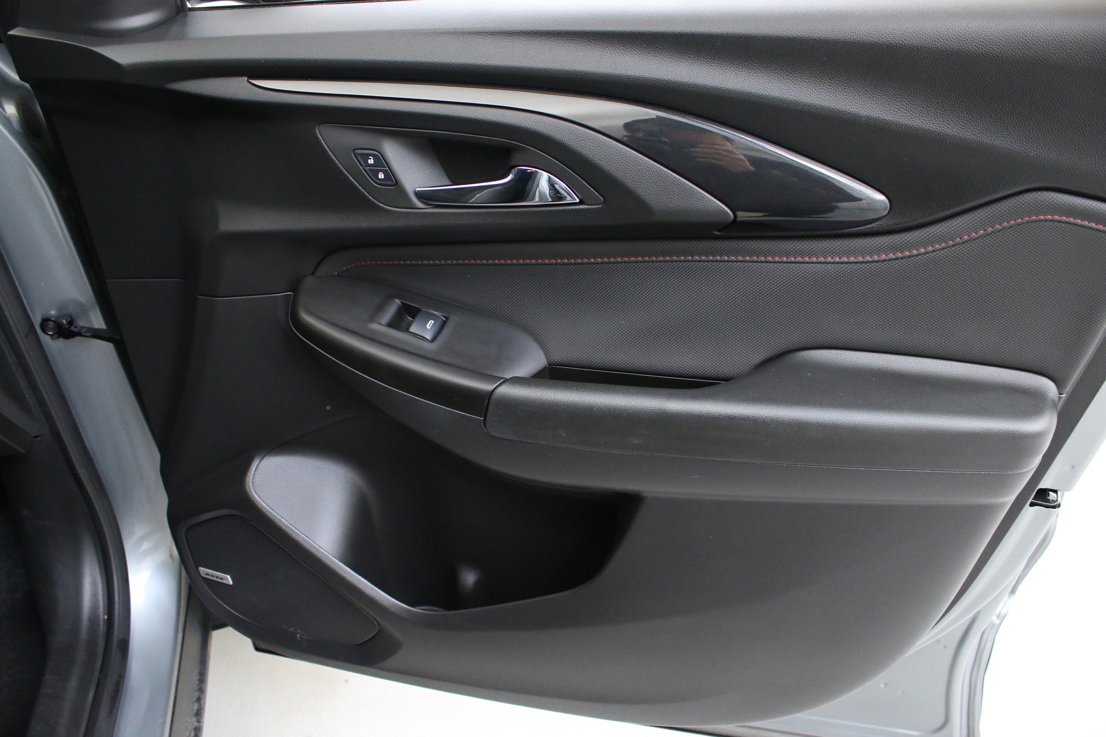 Used 2023 Chevrolet TrailBlazer RS w/ Technology Package image 31