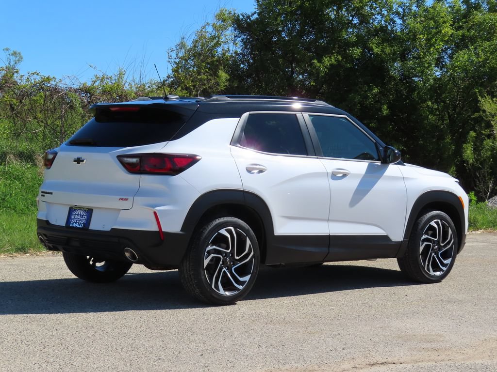 New 2026 Chevrolet TrailBlazer RS w/ Convenience Package AWD/4WD image 3