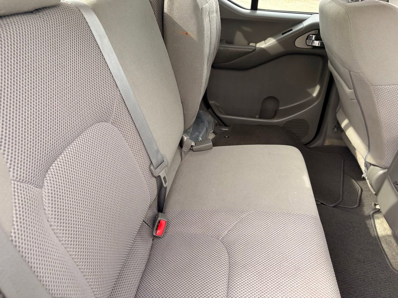 Used 2018 Nissan Frontier SV RWD image 14