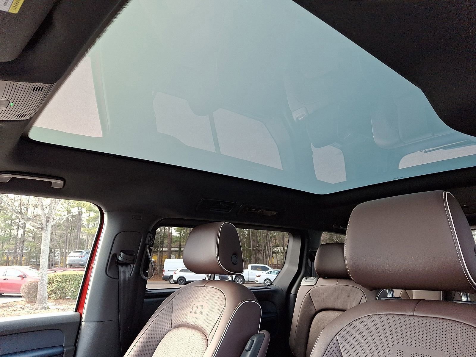 Used 2025 Volkswagen ID. Buzz Pro S Plus image 16