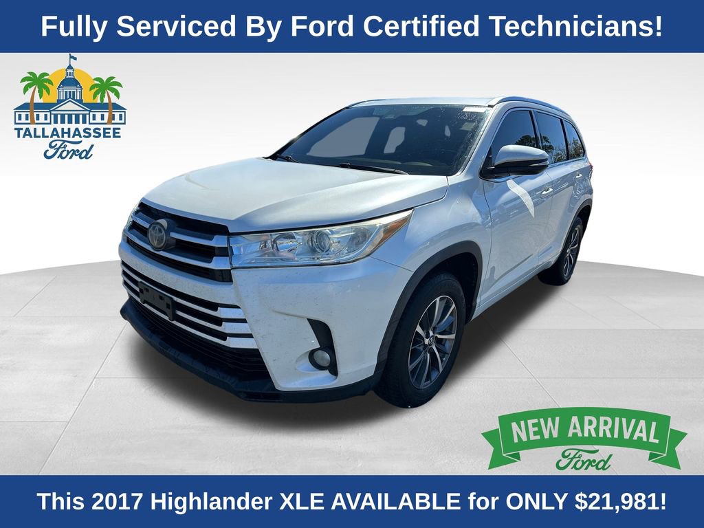 Used 2017 Toyota Highlander XLE image 1