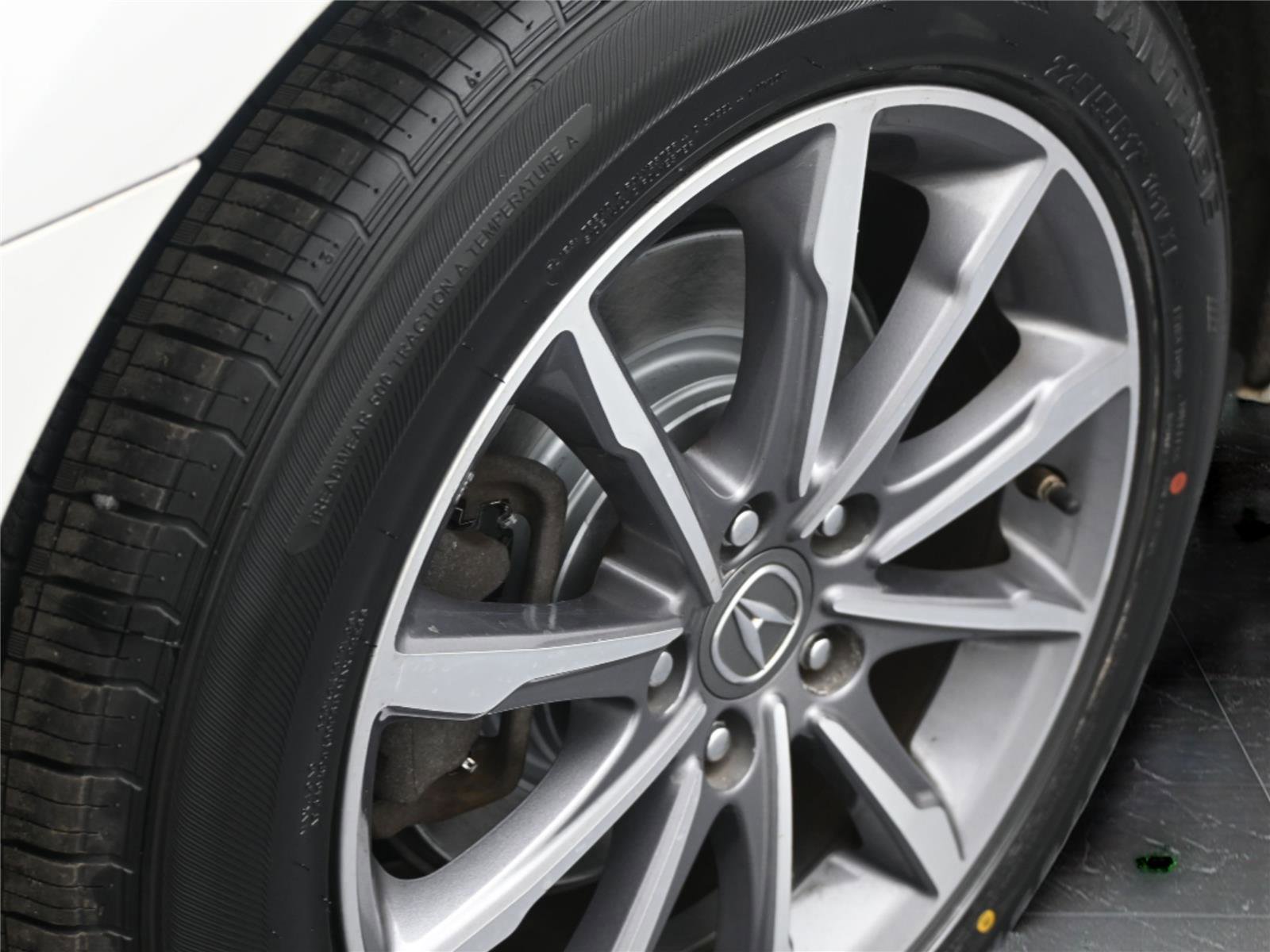 Used 2019 Acura TLX FWD image 15