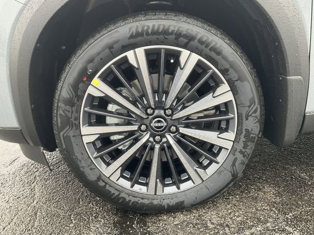 New 2026 Nissan Pathfinder Platinum image 8