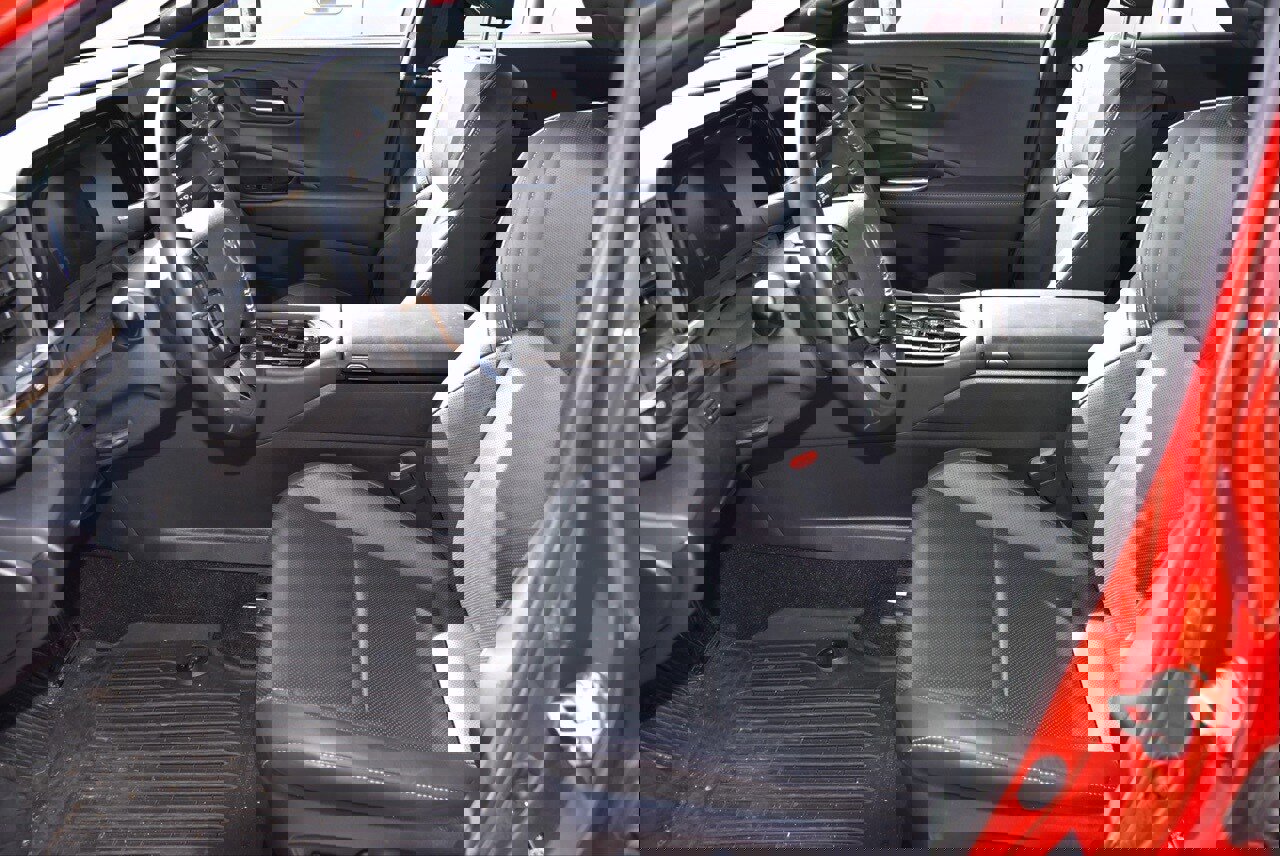 Used 2025 Toyota Crown Limited image 11