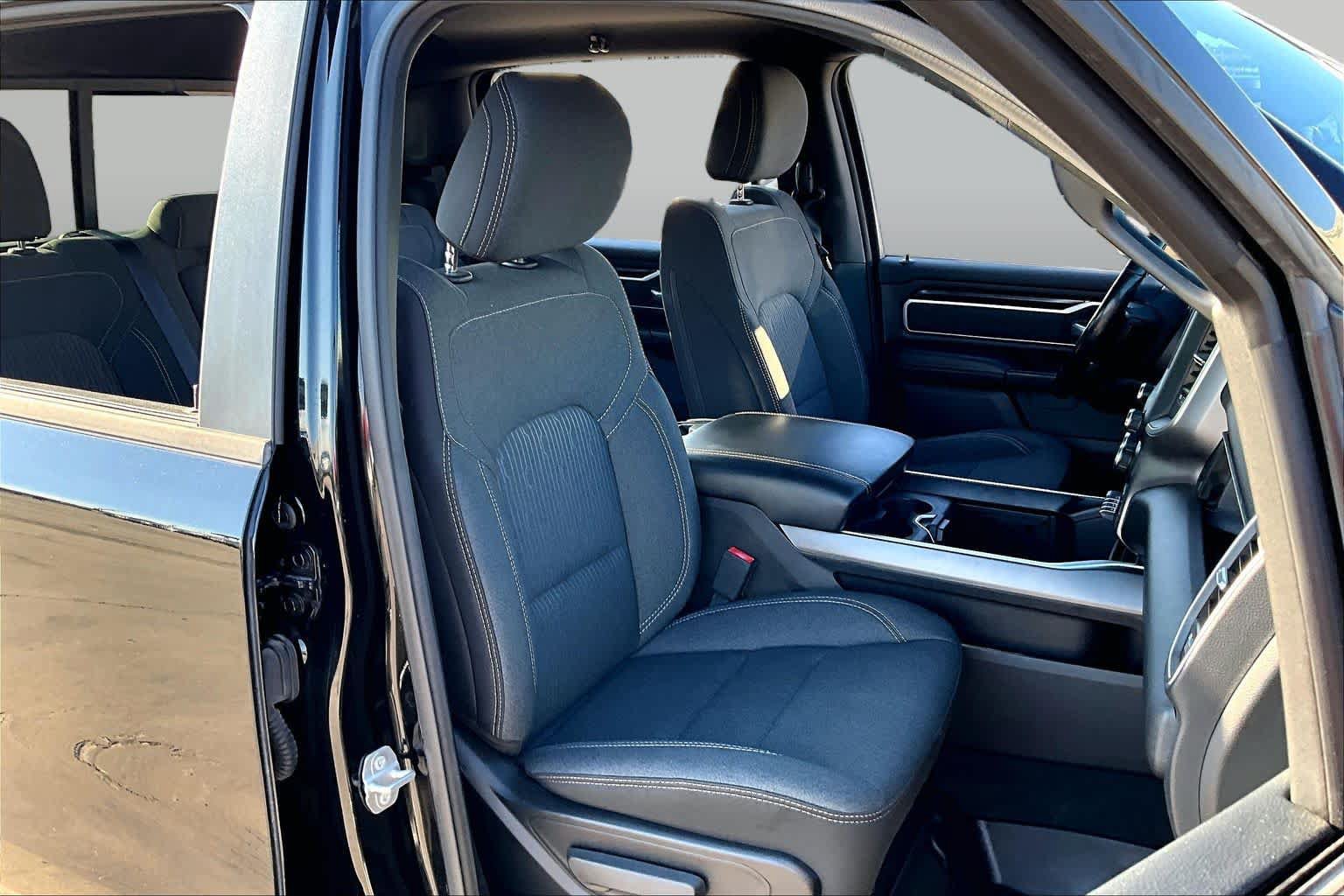 Used 2019 RAM 1500 Big Horn RWD image 9