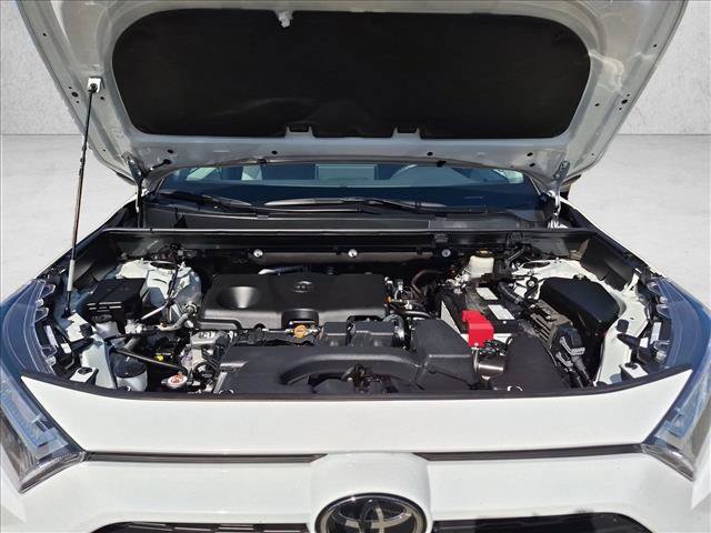 Used 2022 Toyota RAV4 XLE w/ Convenience Package FWD image 22