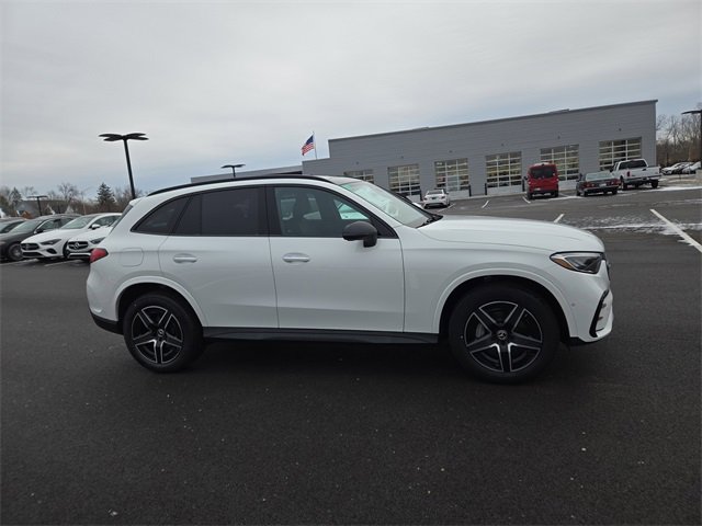 New 2026 Mercedes-Benz GLC 300 4MATIC image 2