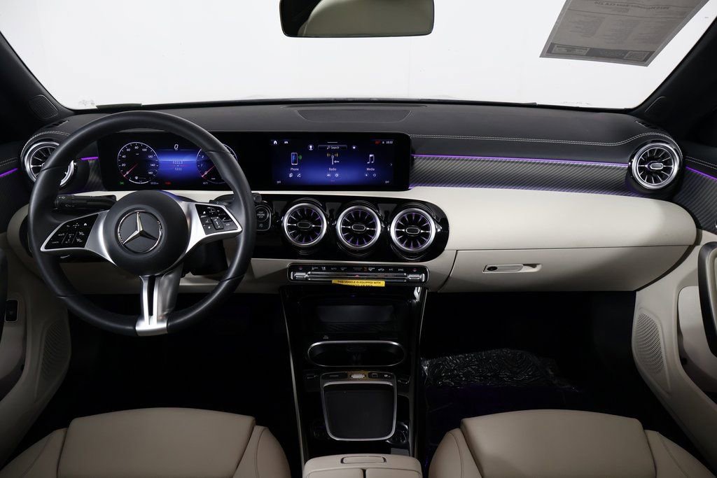 Certified 2025 Mercedes-Benz CLA 250 image 8