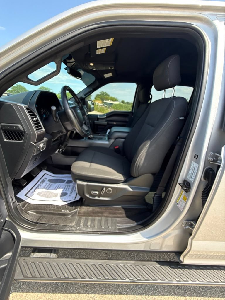 Used 2017 Ford F150 XLT w/ Equipment Group 302A Luxury AWD/4WD image 14