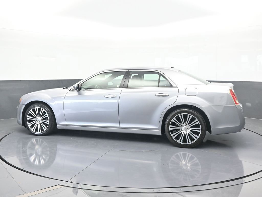 Used 2014 Chrysler 300 S image 3