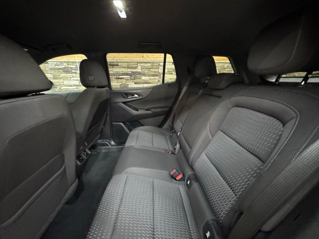 Used 2025 Chevrolet Equinox LT w/ Midnight Edition image 26