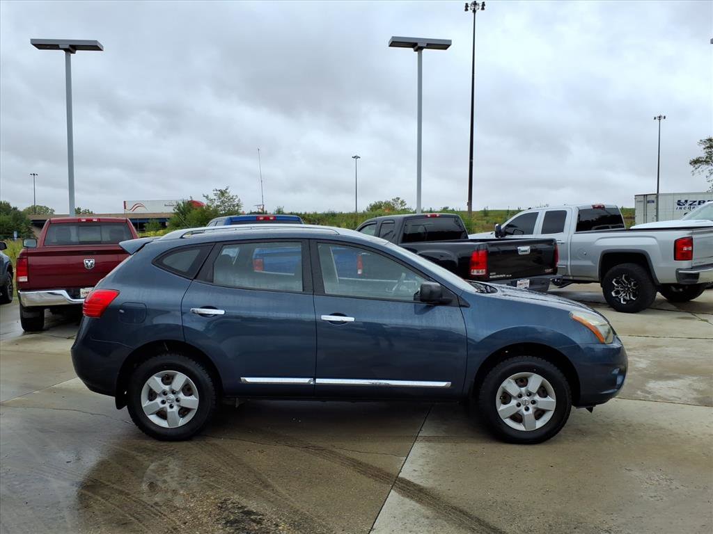 Used 2015 Nissan Rogue S w/ Convenience Package image 2
