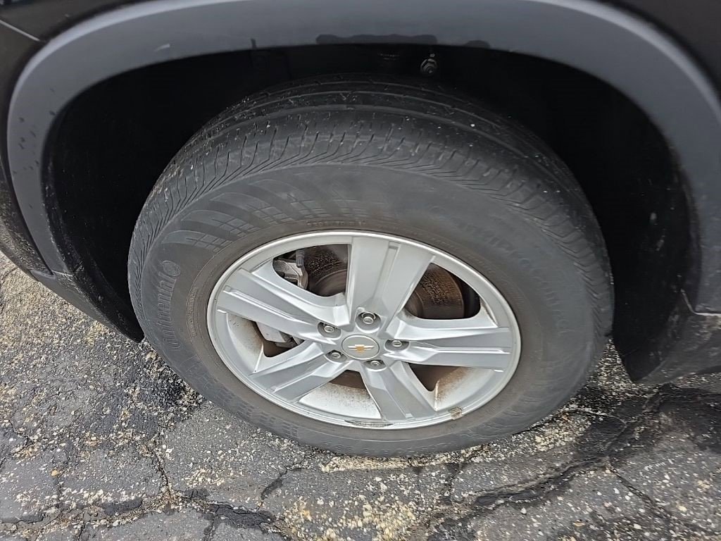 Certified 2022 Chevrolet Trax LT w/ LT Convenience Package image 12