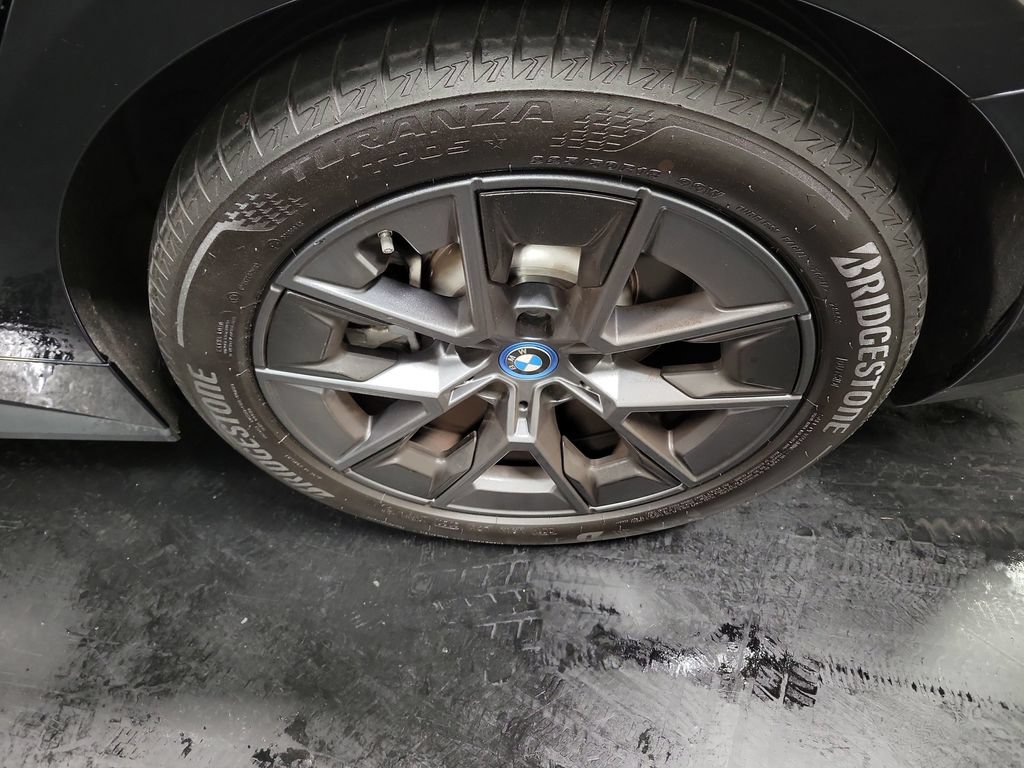 Used 2023 BMW i4 eDrive35 w/ Premium Package RWD image 12
