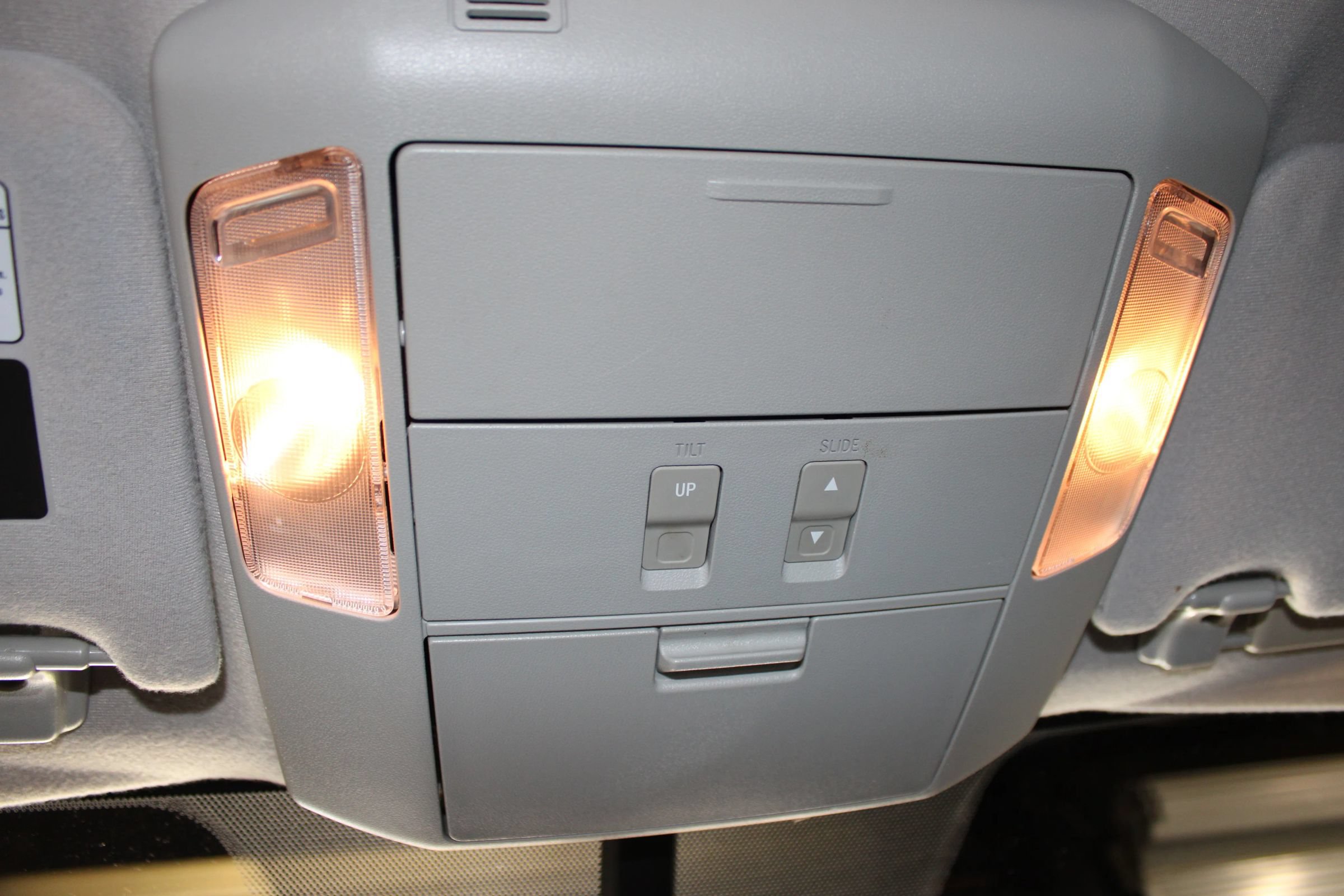 Used 2014 Toyota Sequoia Platinum RWD image 26