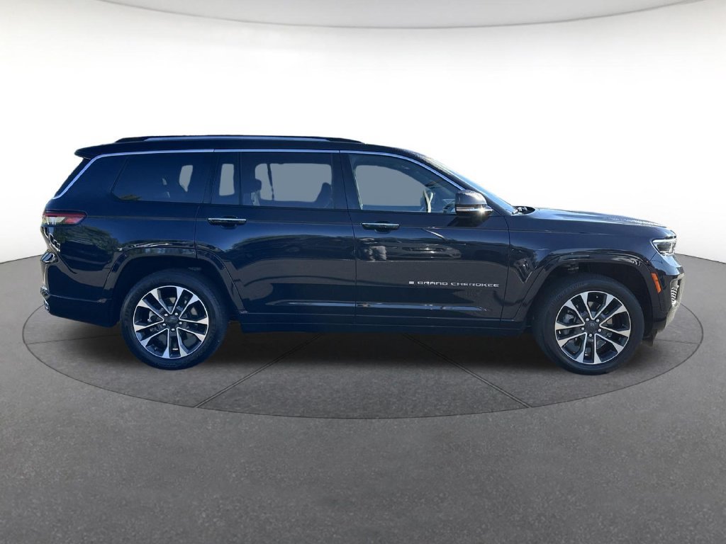 Certified 2023 Jeep Grand Cherokee L Overland AWD/4WD image 7