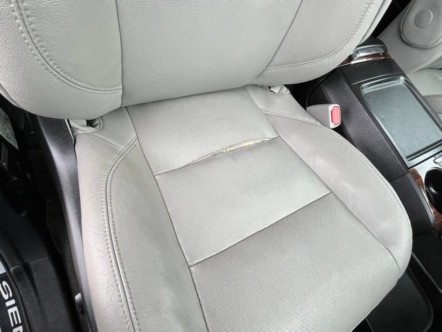 Used 2017 Toyota Sienna Limited FWD image 40