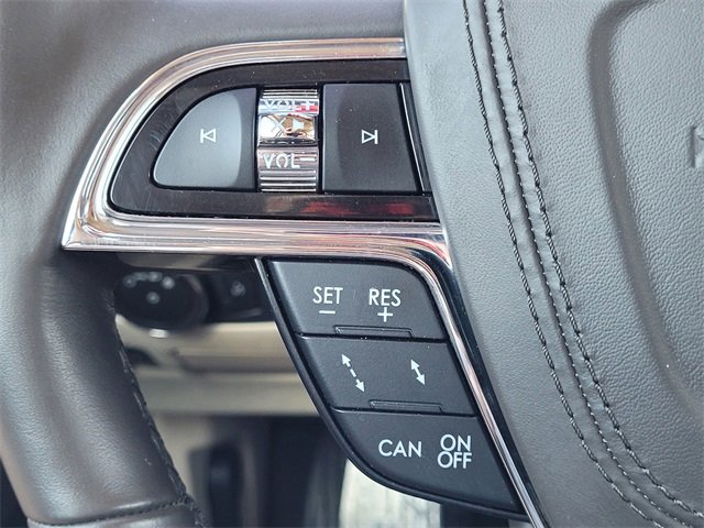 Used 2019 Lincoln Continental Reserve image 17