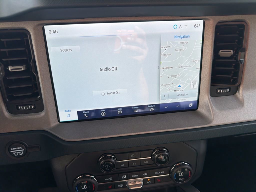 Used 2024 Ford Bronco Outer Banks image 28