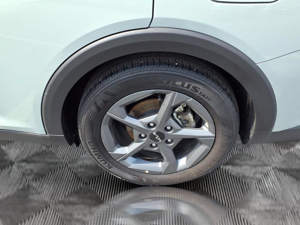 Used 2025 Kia K4 FWD image 23