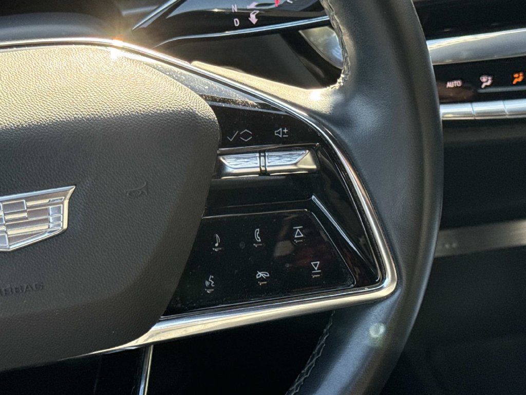 Used 2024 Cadillac Lyriq Tech RWD image 11
