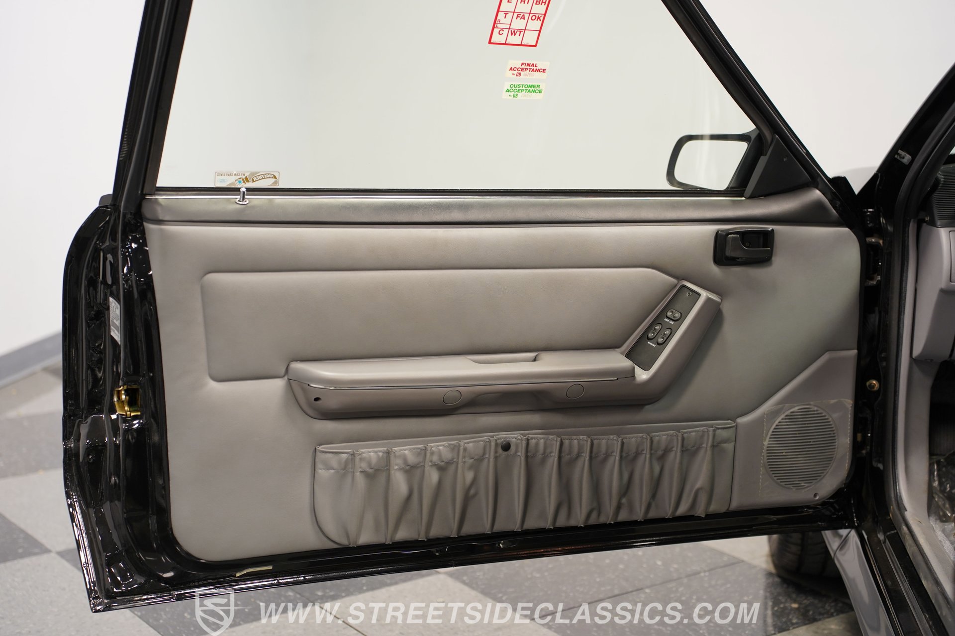 Used 1993 Ford Mustang Cobra image 37