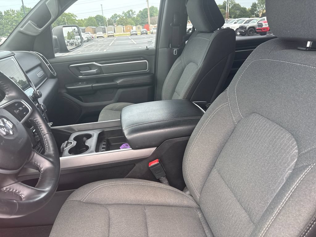 Used 2022 RAM 1500 Big Horn AWD/4WD image 14