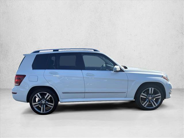 Used 2015 Mercedes-Benz GLK 350 4MATIC image 4