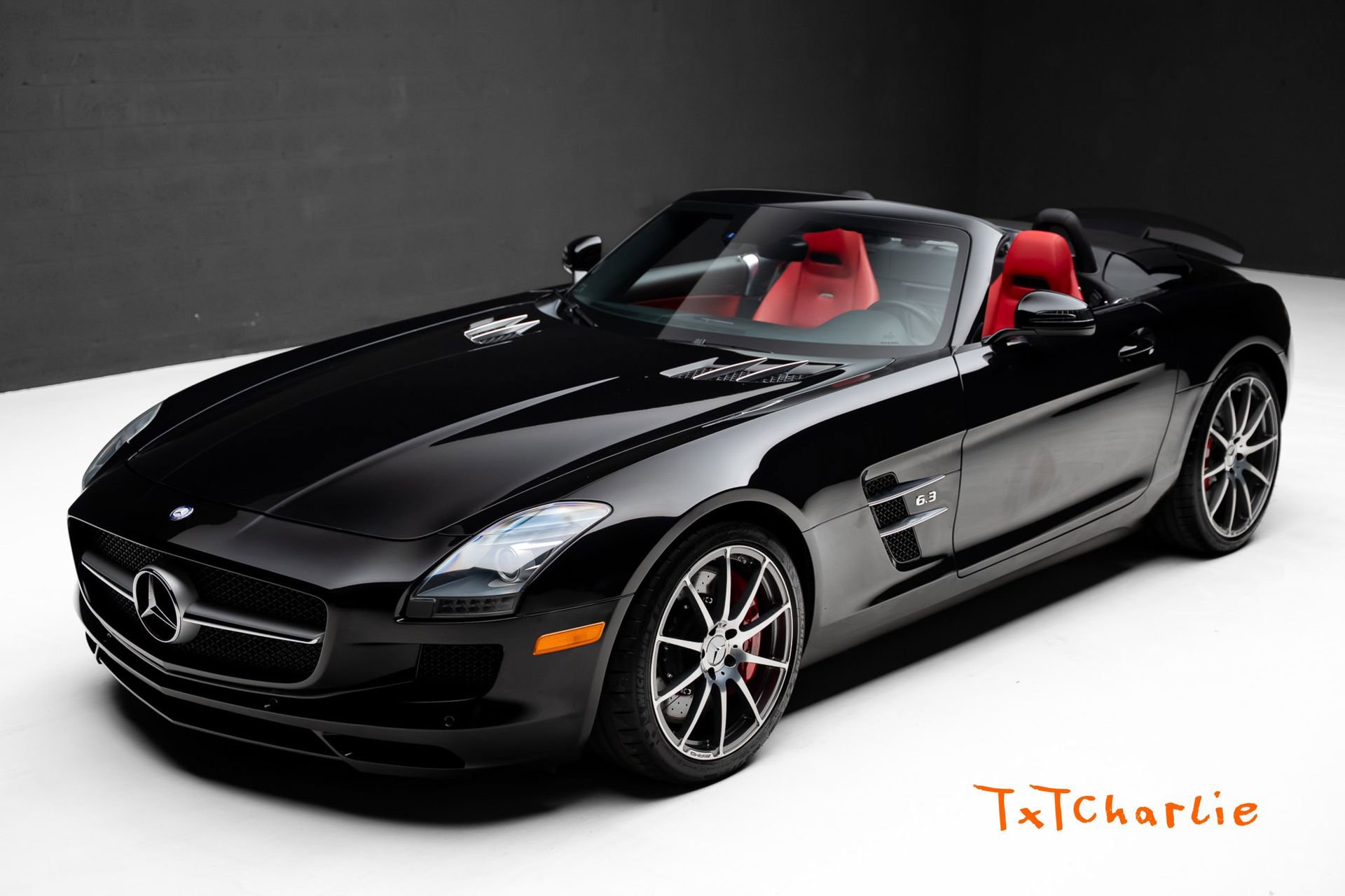 Used 2012 Mercedes-Benz SLS AMG Roadster image 1