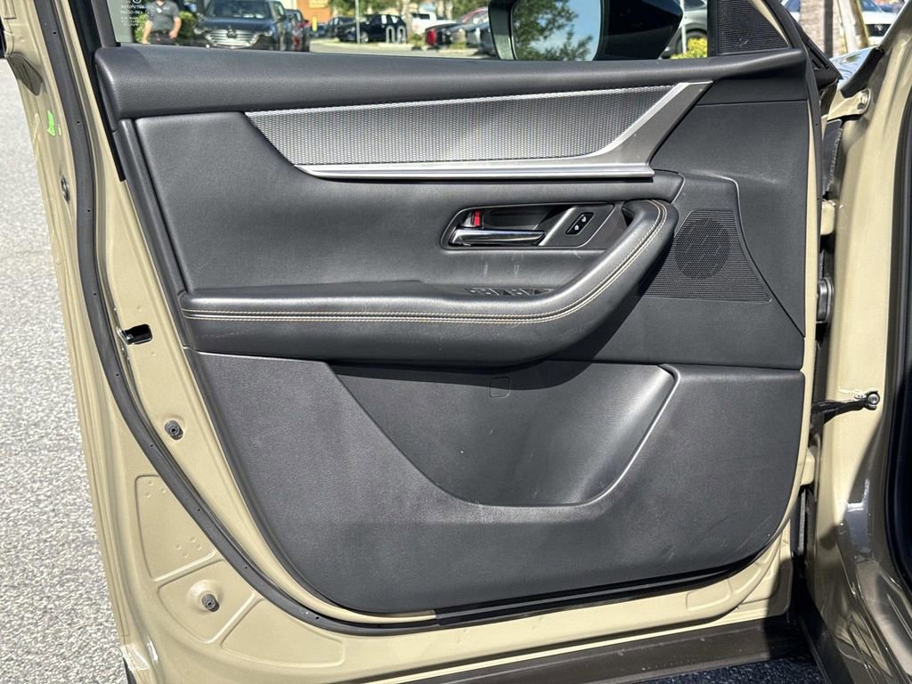 Certified 2026 MAZDA CX-70 3.3 Turbo w/ Preferred Package image 26